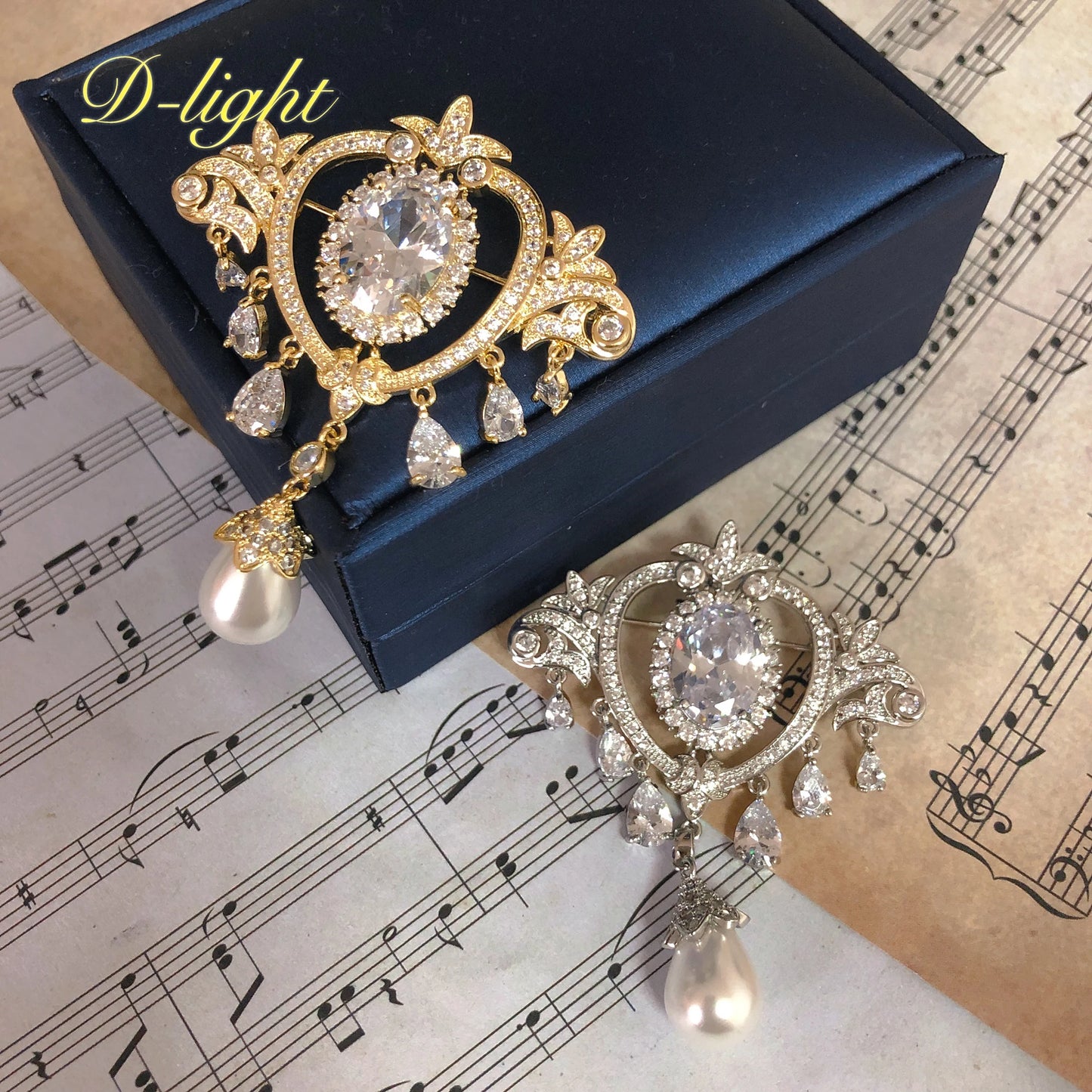 Elegant Flashing Exquisite Crown Zircon Pearl Pendant Brooch Ladies Dress Lapel Pin Banquet Accessories Top Quality Nice Gifts