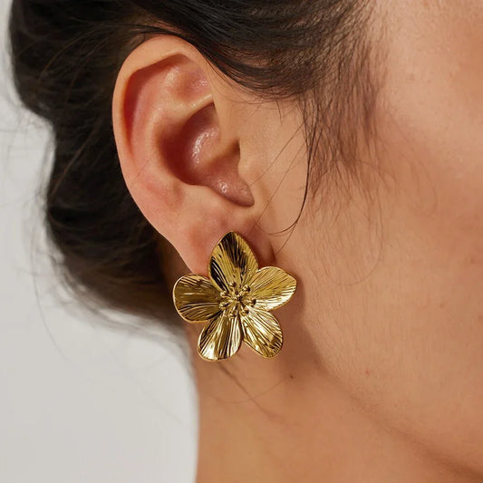 French Vintage Stainless Steel Gold Color Flower Stud Earrings Fashion Earrings For Women Trendy Luxury Party Jewelry